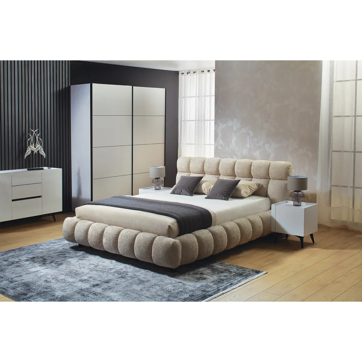 Pat Space tapitat integral cu somiera metalica inclusa, material boucle