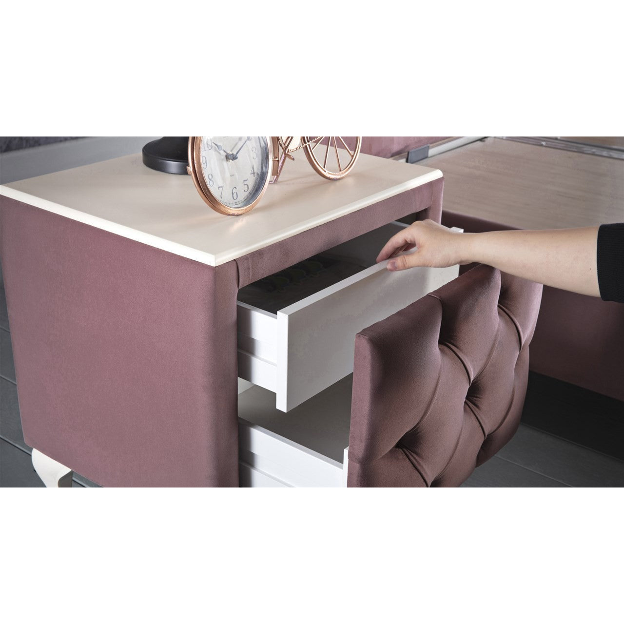 Pat Estonya + 2 noptiere