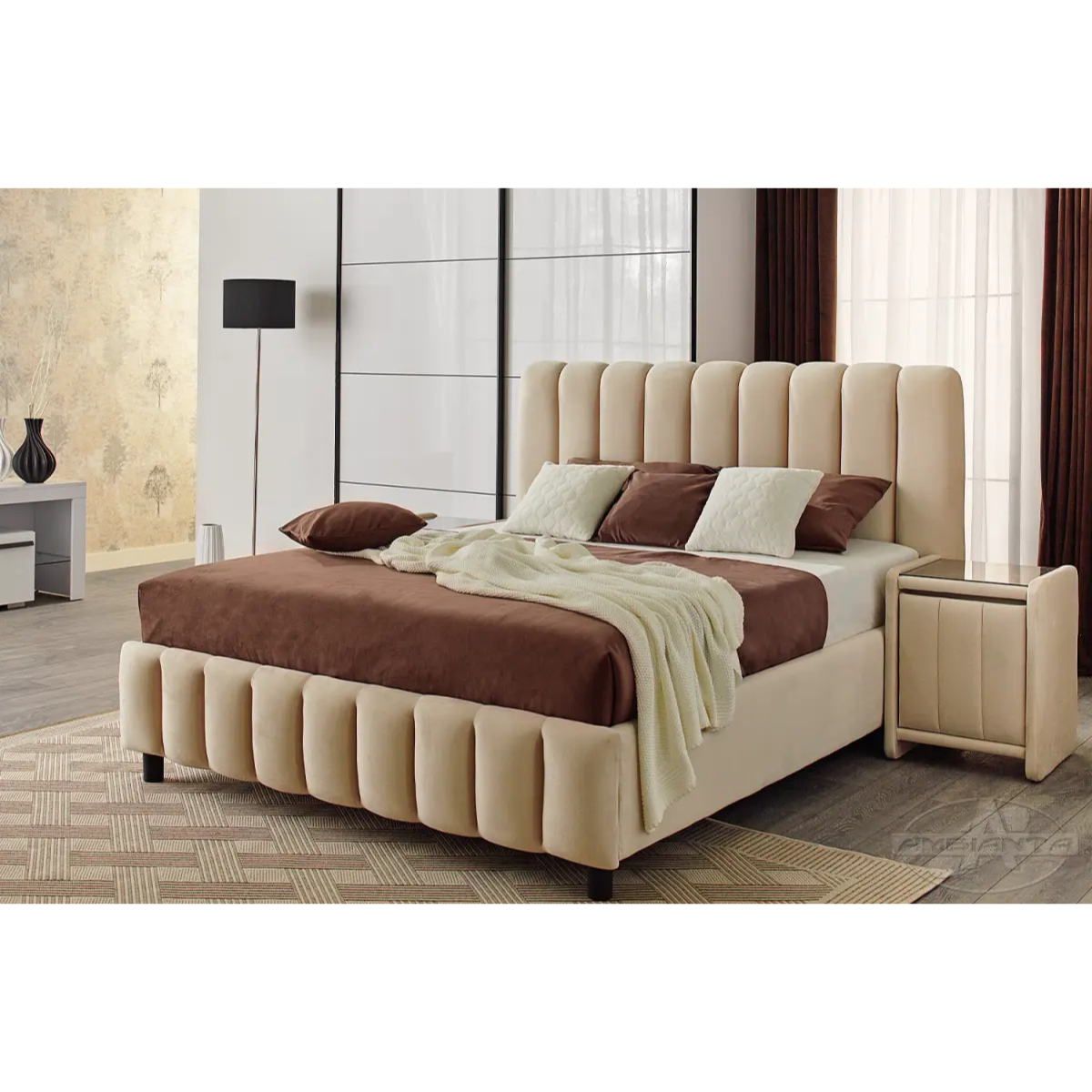 Pat Fancy tapitat integral cu somiera metalica inclusa, material catifea